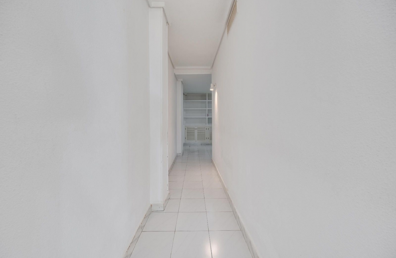 Resale - Apartment - Torrevieja - Centro