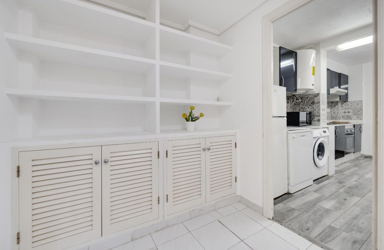 Resale - Apartment - Torrevieja - Centro