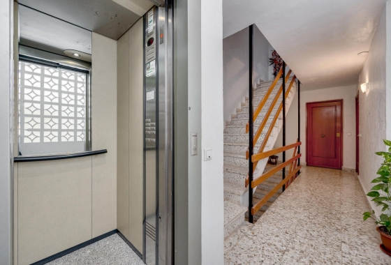 Resale - Apartment - Torrevieja - Centro