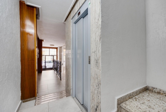 Resale - Apartment - Torrevieja - Centro