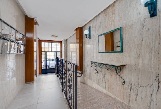 Resale - Apartment - Torrevieja - Centro