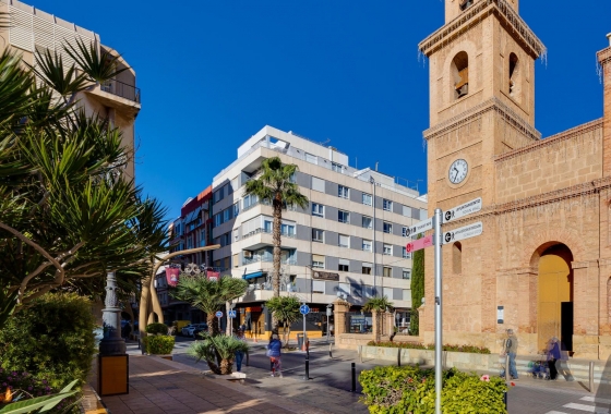 Resale - Apartment - Torrevieja - Centro