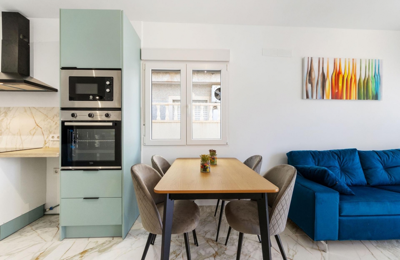 Resale - Villa - Torrevieja - El Chaparral