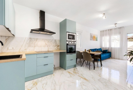 Resale - Villa - Torrevieja - El Chaparral