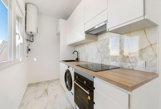 Resale - Villa - Torrevieja - El Chaparral