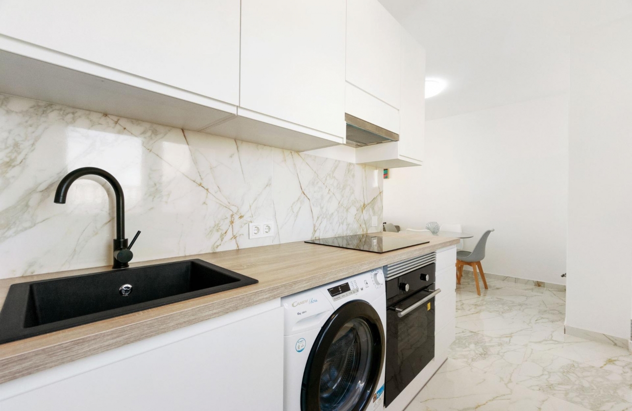 Resale - Villa - Torrevieja - El Chaparral