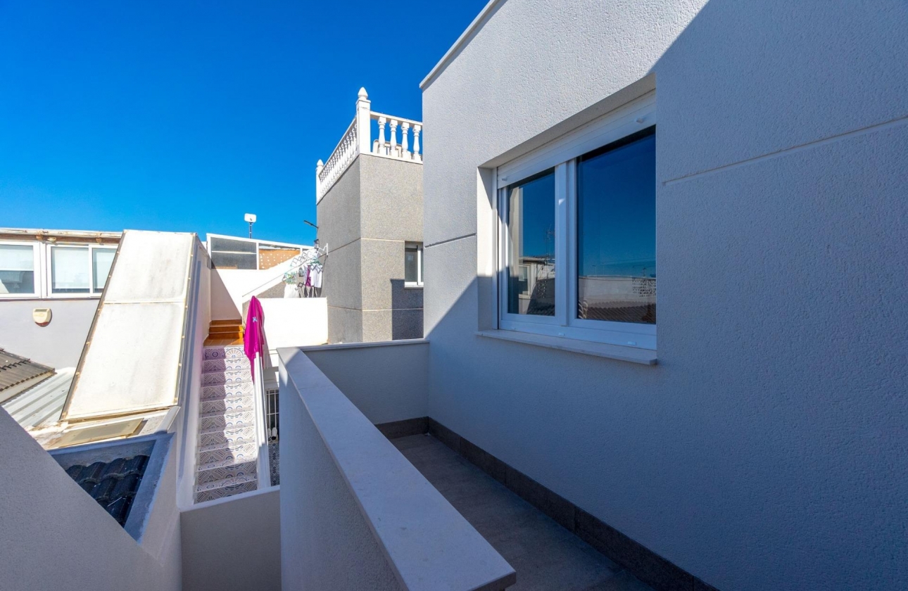 Resale - Villa - Torrevieja - El Chaparral