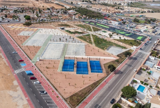 Resale - Villa - Torrevieja - El Chaparral