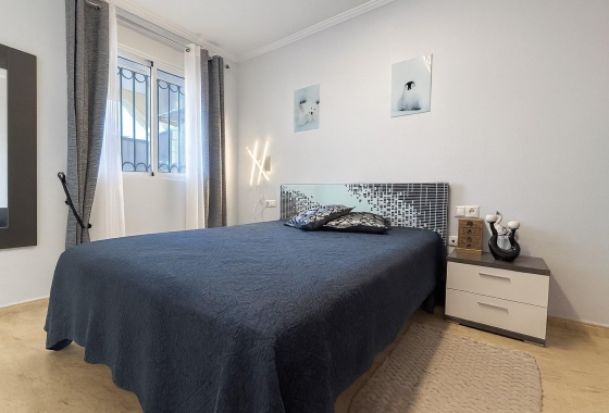 Resale - Apartment - Orihuela Costa - Altos de Campoamor