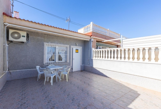 Resale - Bungalow - Torrevieja - La Siesta - El Salado -  Torreta