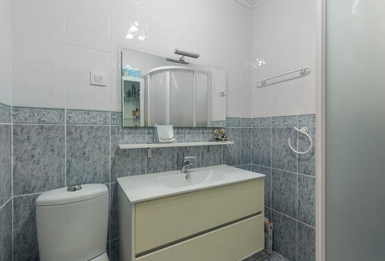 Resale - Bungalow - Torrevieja - La Siesta - El Salado -  Torreta