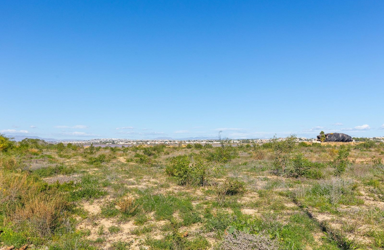 Resale - Bungalow - Torrevieja - La Siesta - El Salado -  Torreta