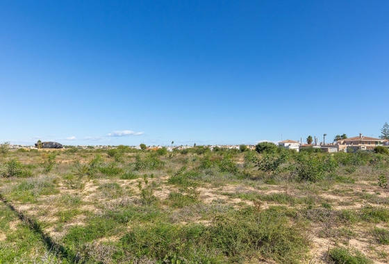 Resale - Bungalow - Torrevieja - La Siesta - El Salado -  Torreta