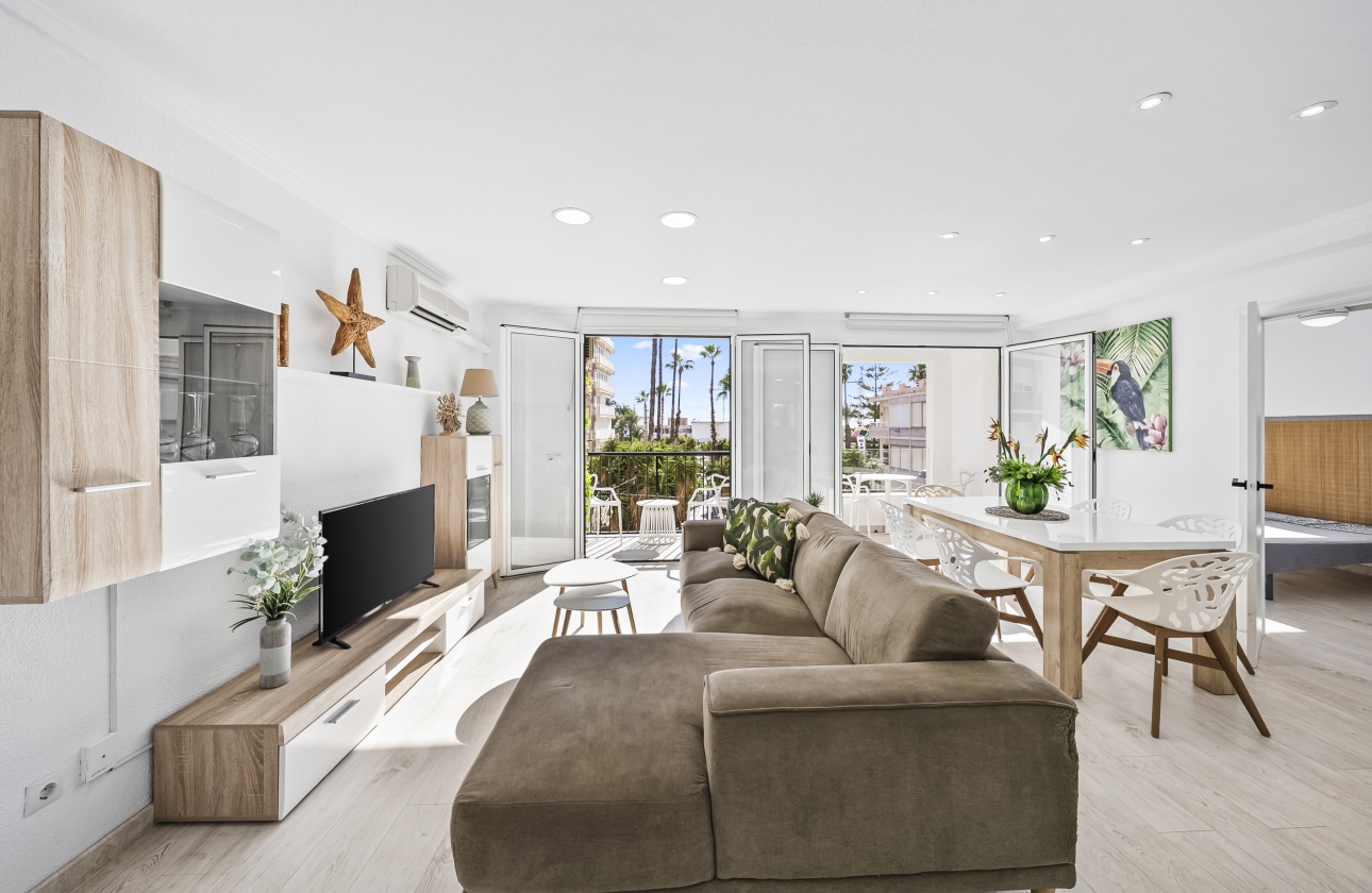 Resale - Apartment - Torrevieja - Puerto