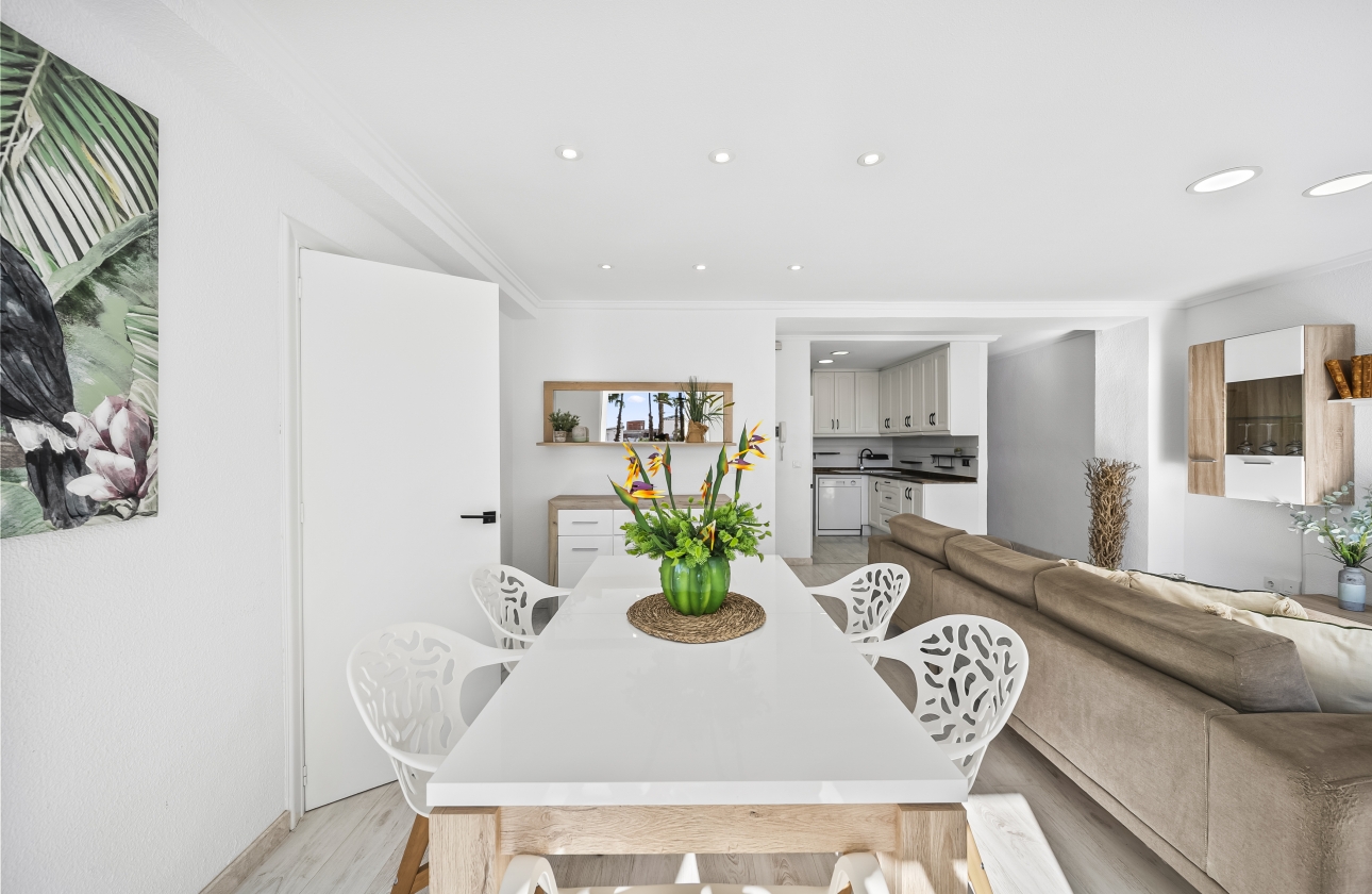 Resale - Apartment - Torrevieja - Puerto