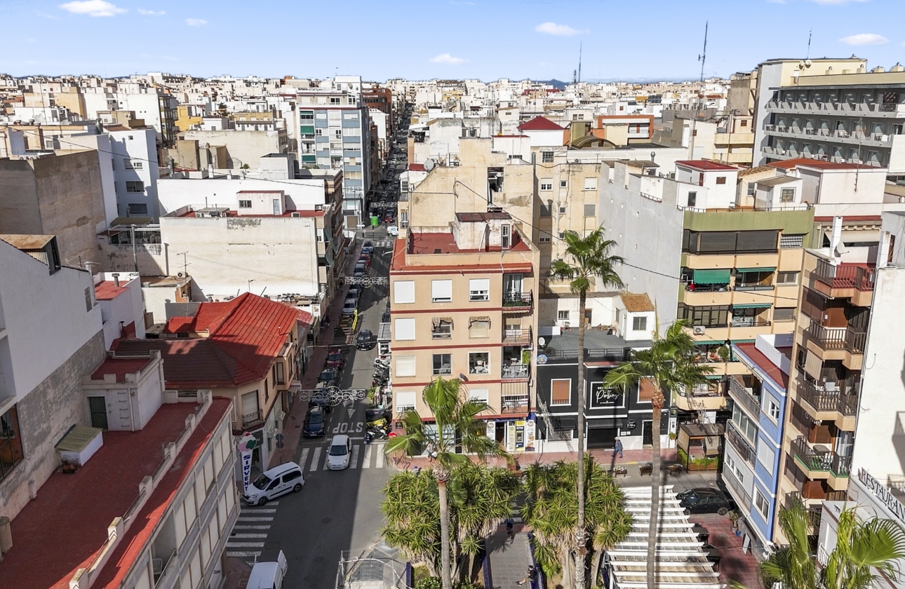 Resale - Apartment - Torrevieja - Puerto