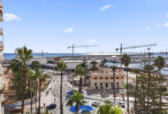 Resale - Apartment - Torrevieja - Puerto