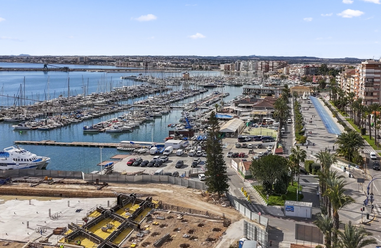 Resale - Apartment - Torrevieja - Puerto