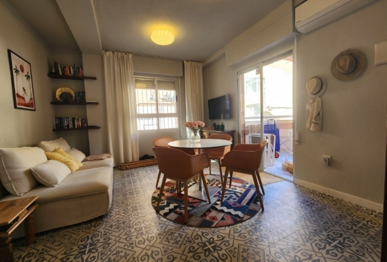 Resale - Apartment - Torrevieja - La Mata