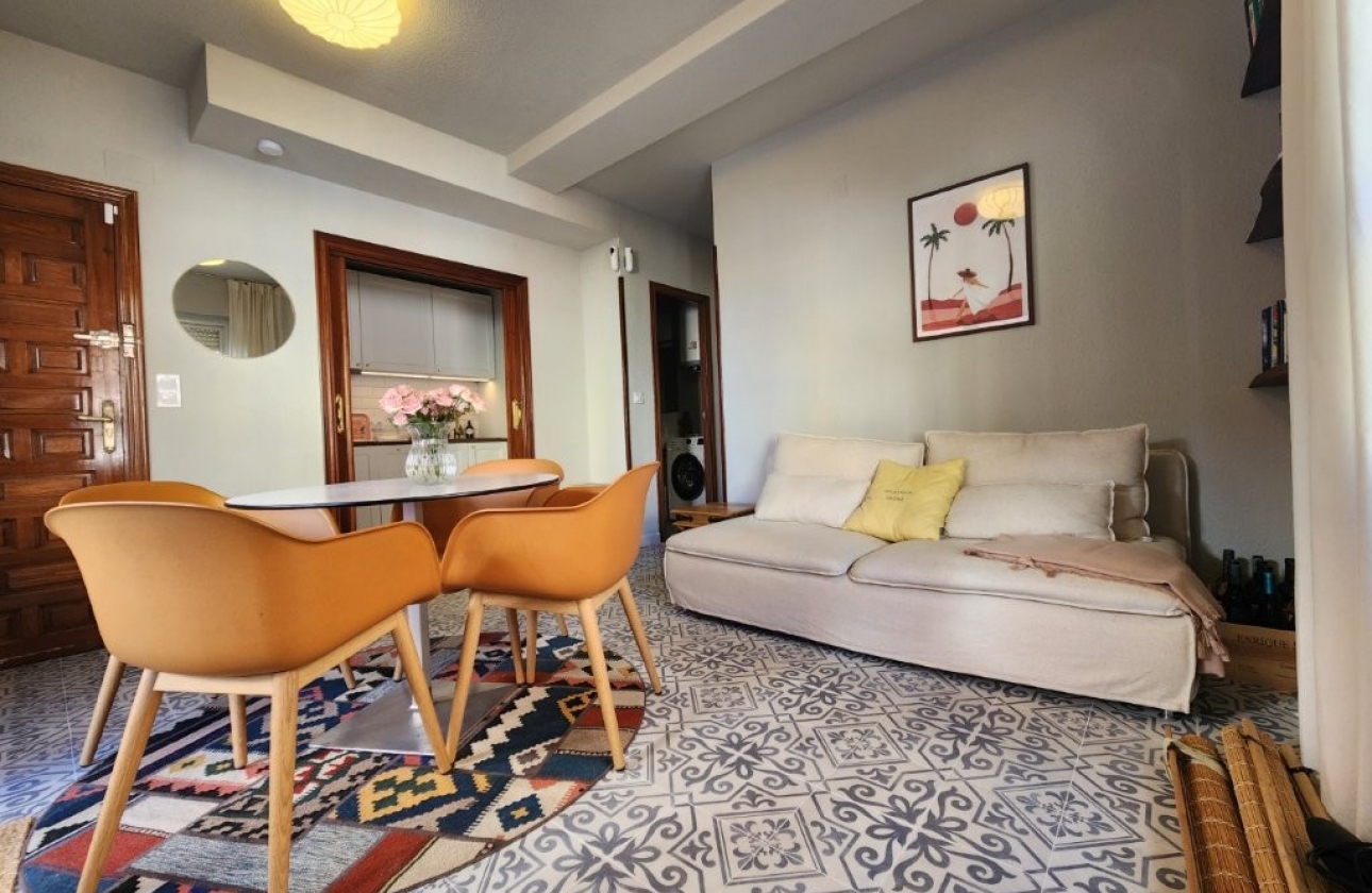 Resale - Apartment - Torrevieja - La Mata