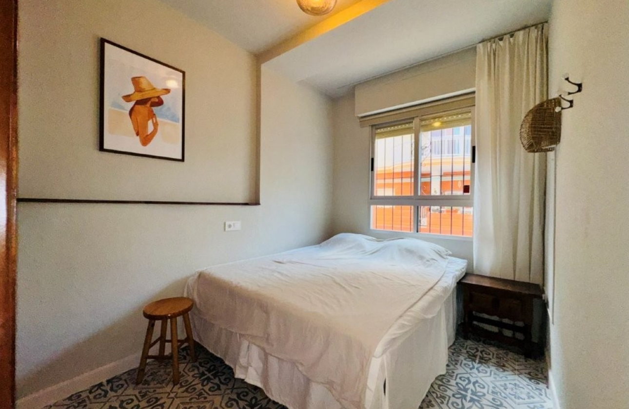 Resale - Apartment - Torrevieja - La Mata