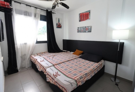 Resale - Bungalow - Orihuela Costa - La Zenia