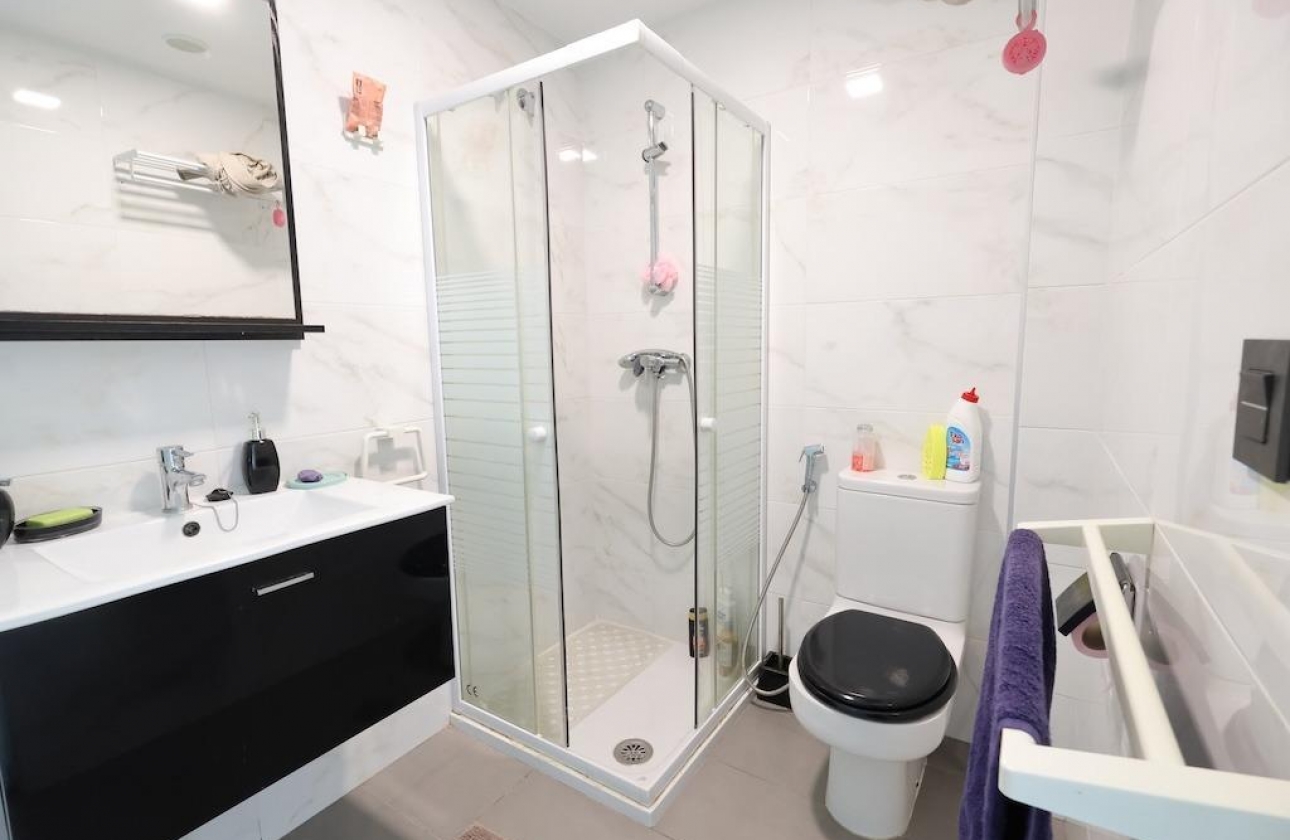 Resale - Bungalow - Orihuela Costa - La Zenia