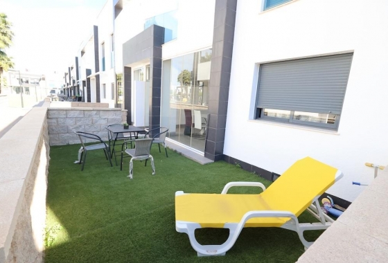 Resale - Bungalow - Orihuela Costa - La Zenia