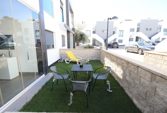 Resale - Bungalow - Orihuela Costa - La Zenia