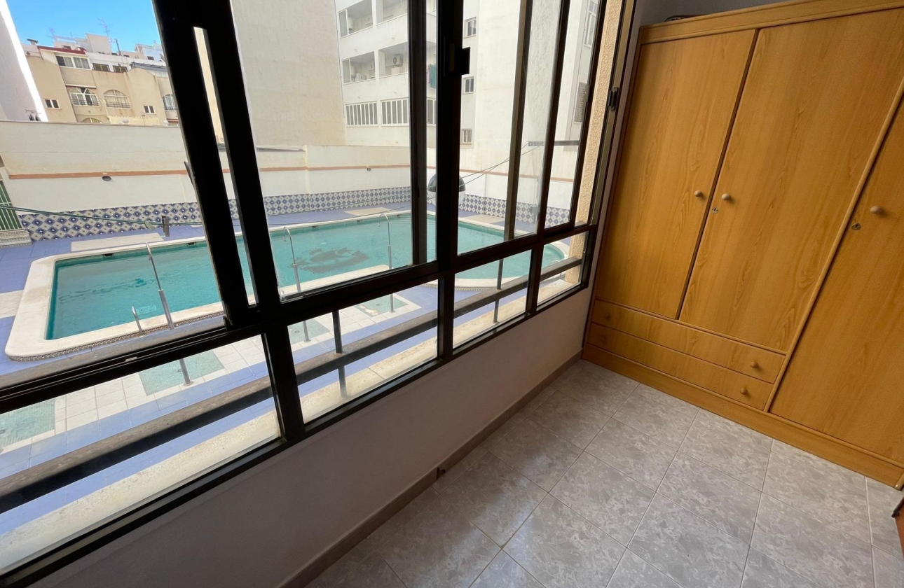 Resale - Studio - Torrevieja - Estacion de autobuses