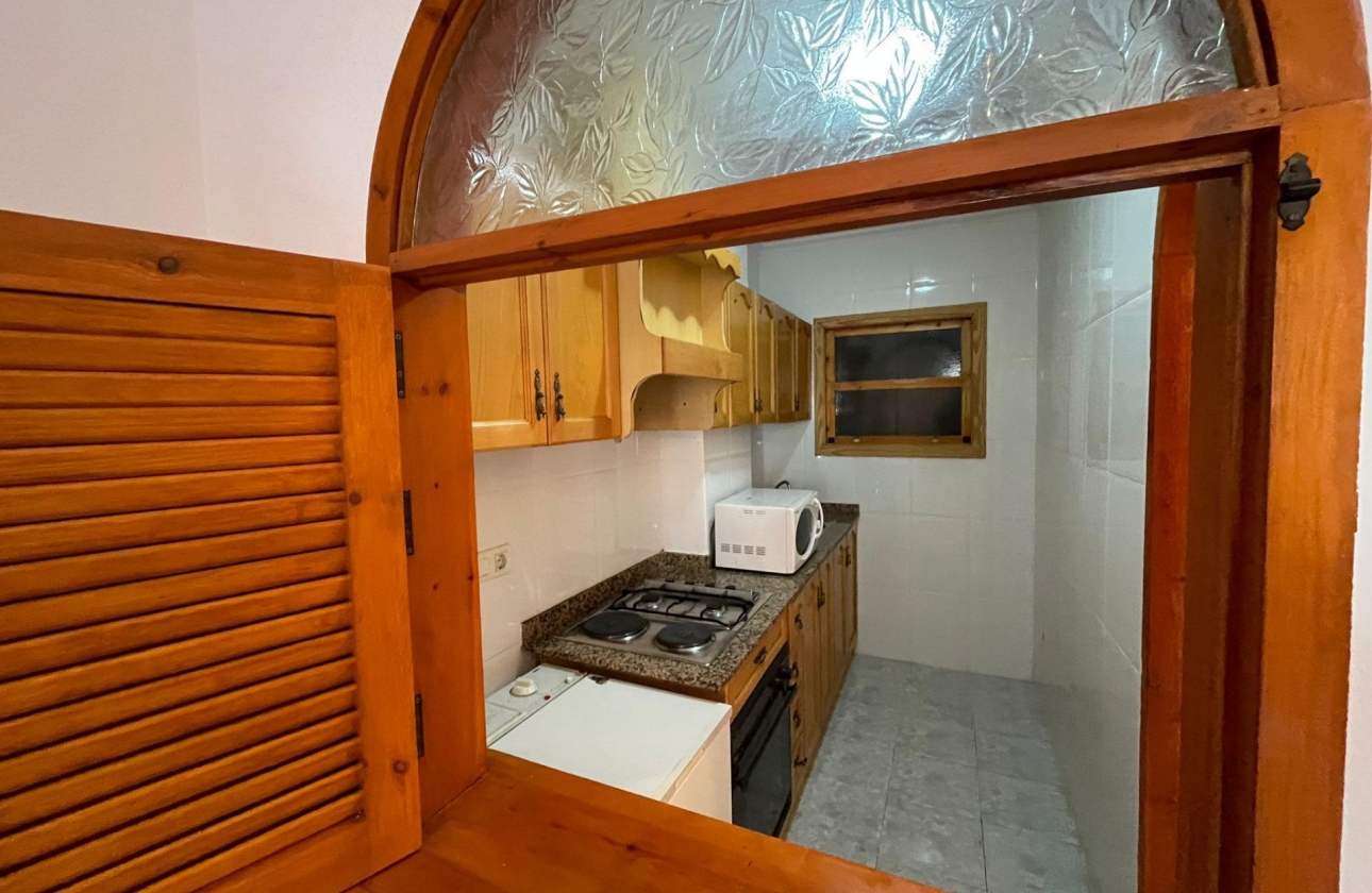 Resale - Studio - Torrevieja - Estacion de autobuses