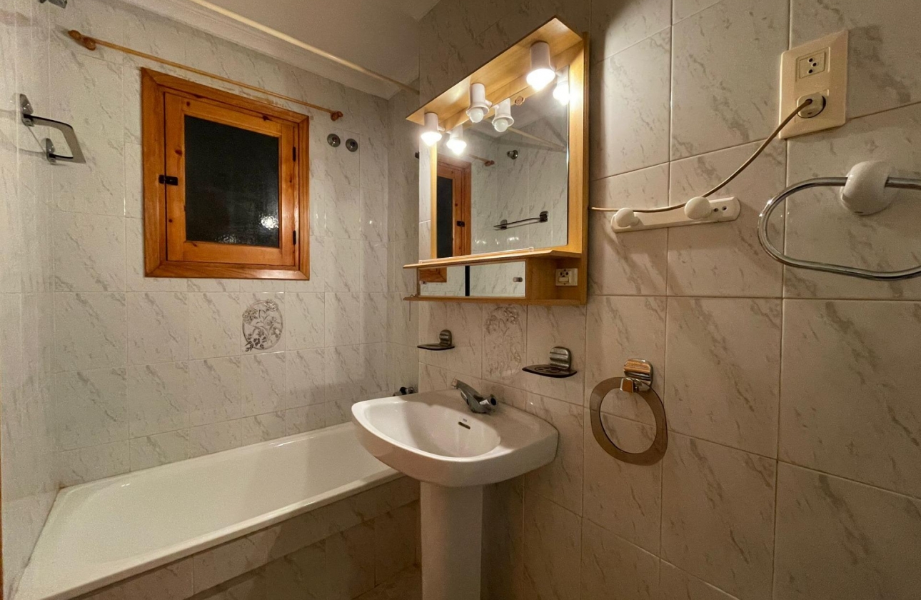 Resale - Studio - Torrevieja - Estacion de autobuses