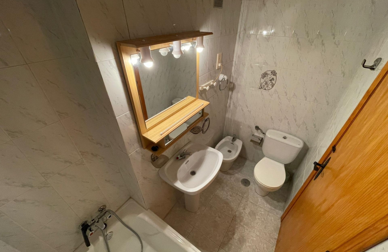 Resale - Studio - Torrevieja - Estacion de autobuses