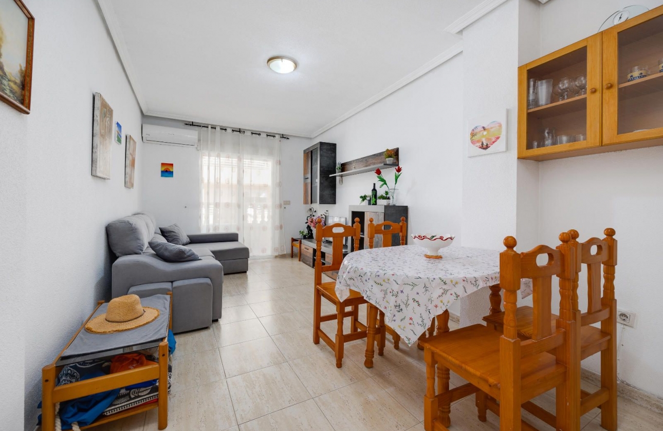 Resale - Apartment - Torrevieja - Playa del Cura