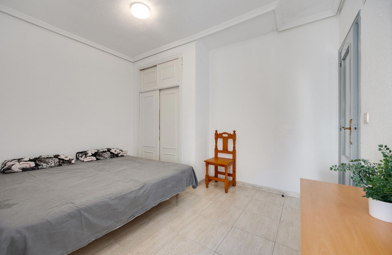 Resale - Apartment - Torrevieja - Playa del Cura