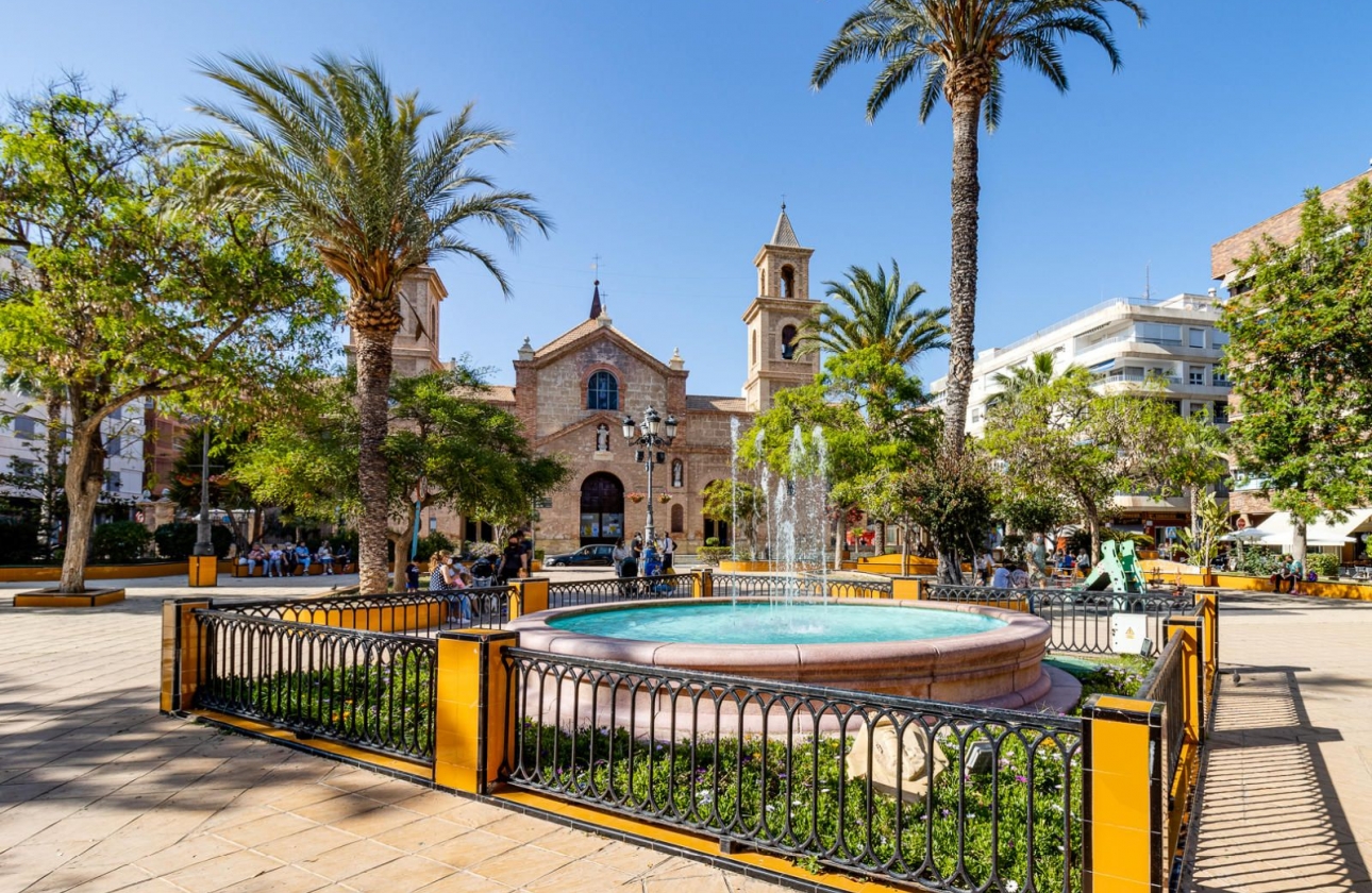 Resale - Apartment - Torrevieja - Playa del Cura