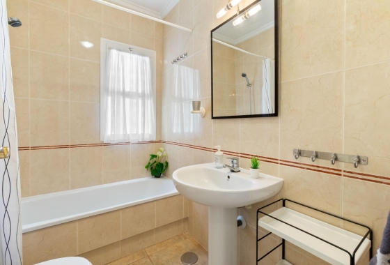 Resale - Duplex - Torrevieja - Aguas Nuevas