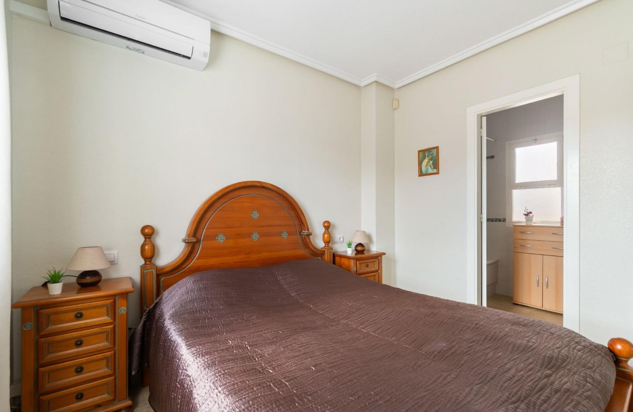 Resale - Duplex - Torrevieja - Aguas Nuevas