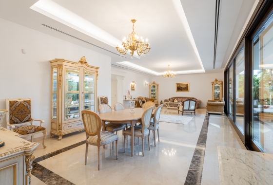 Obra nueva - Villa - Estepona