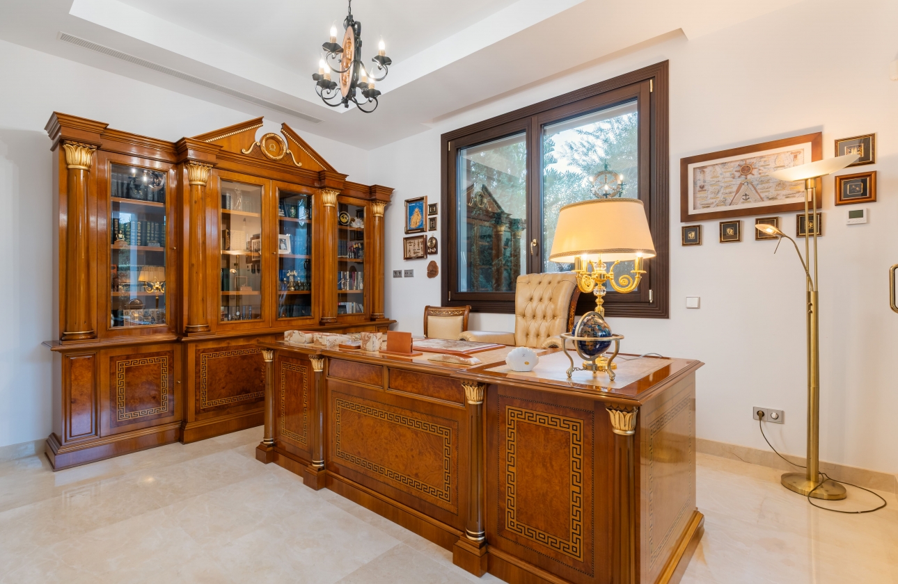 Obra nueva - Villa - Estepona