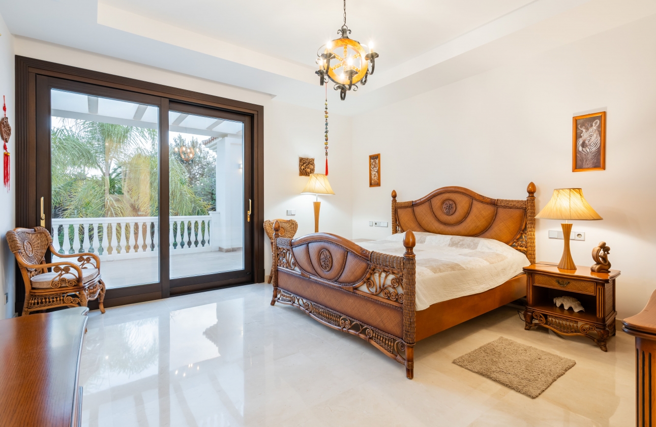 Obra nueva - Villa - Estepona
