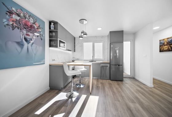 Resale - Apartment - Torrevieja - Centro