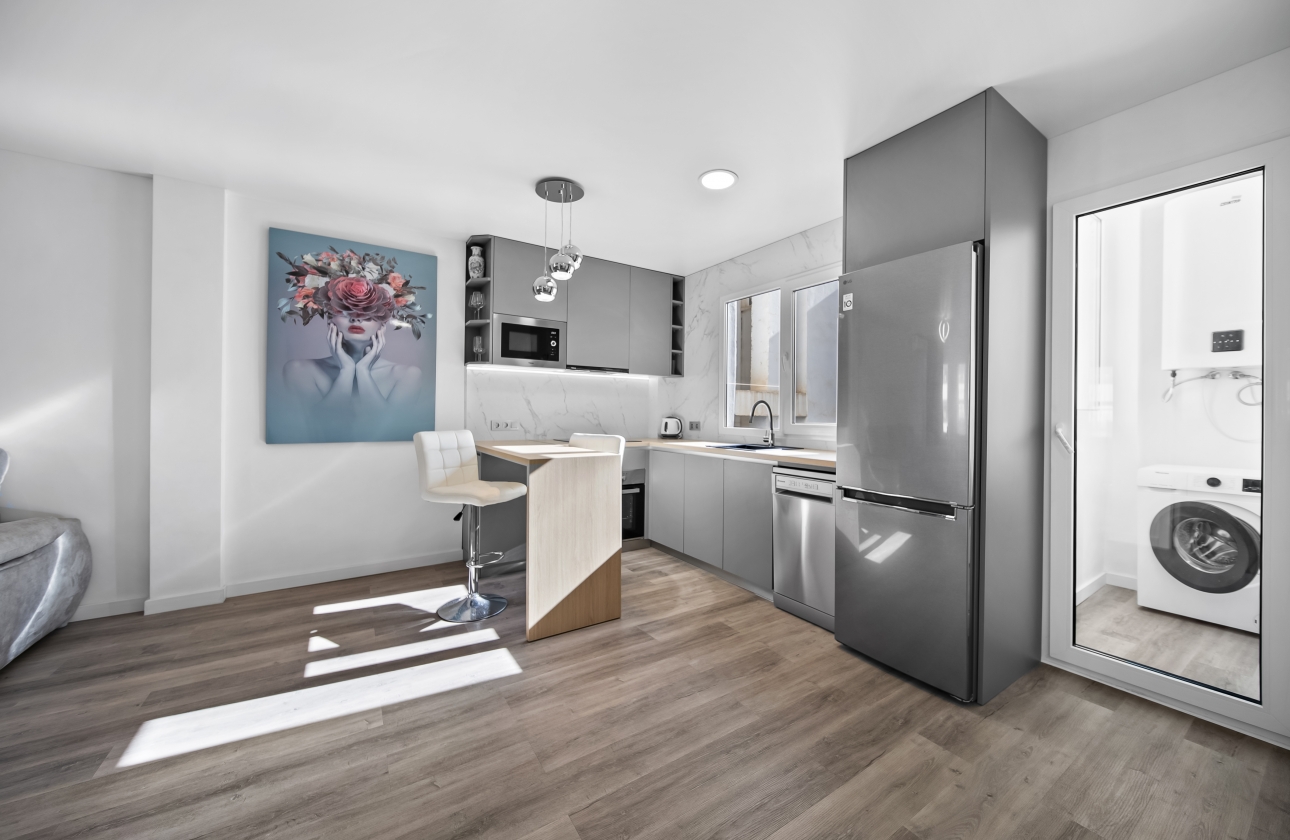 Resale - Apartment - Torrevieja - Centro