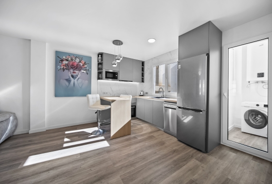 Resale - Apartment - Torrevieja - Centro