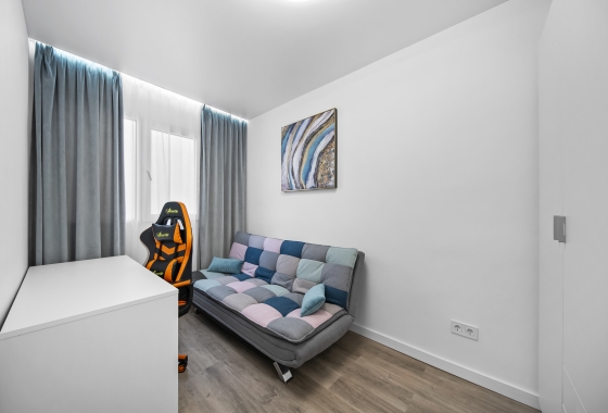 Resale - Apartment - Torrevieja - Centro