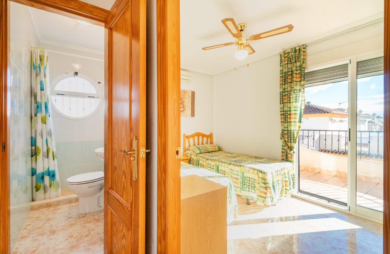 Resale - Terraced house - Orihuela Costa - Playa Flamenca