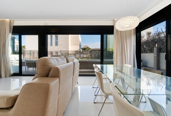 Resale - Villa - Orihuela Costa - Aguamarina