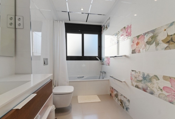 Resale - Villa - Orihuela Costa - Aguamarina