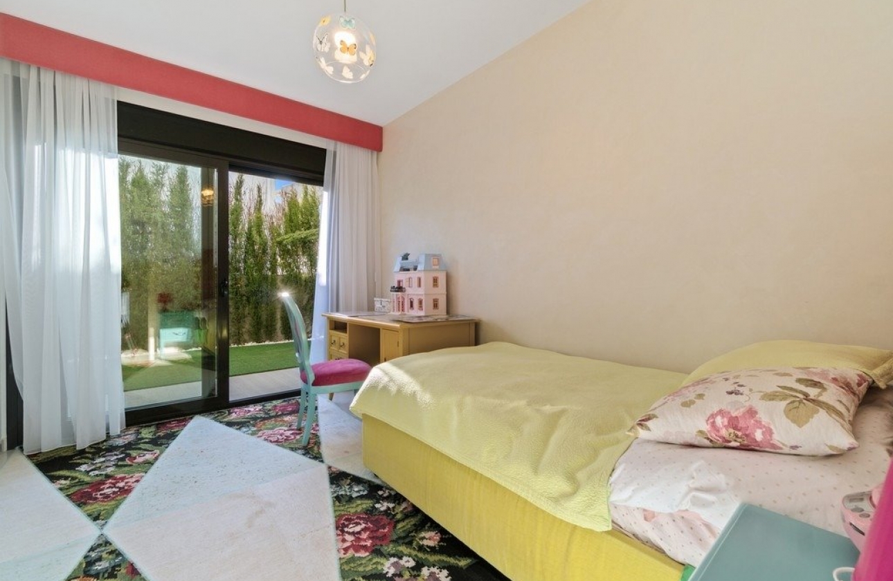 Resale - Villa - Orihuela Costa - Aguamarina