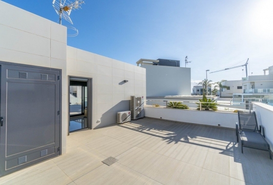 Resale - Villa - Orihuela Costa - Aguamarina